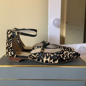 Louise et Cie Claire Flat